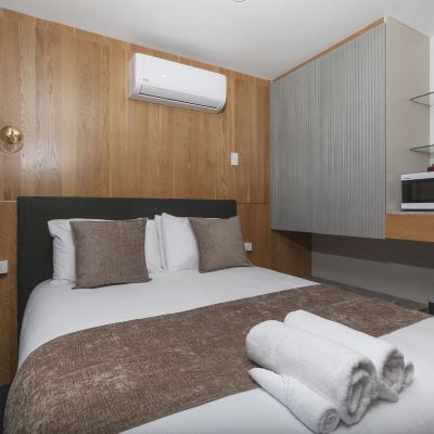 Guest Room Kolmar Inn Promo Code