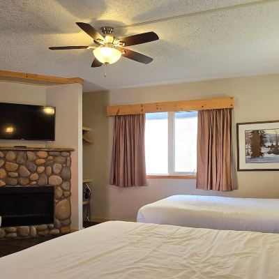 Deluxe Double Or Twin Room Aspen Village Promo Code