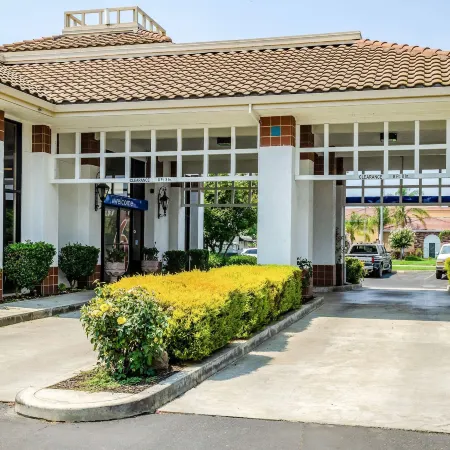 Motel 6 Oakdale, CA