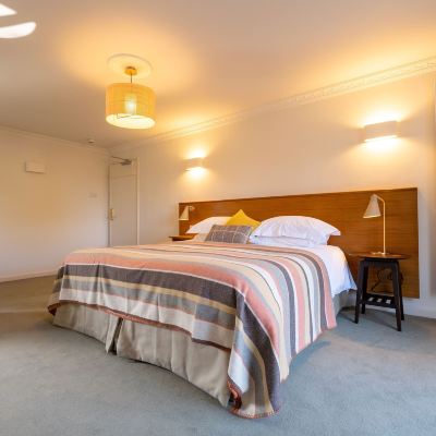 One-Bedroom Family Room Hotel Meudon Promo Code