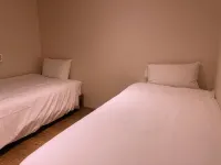 Comma Plus - Hostel