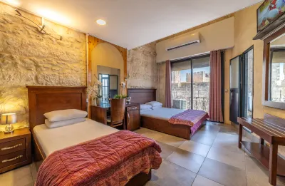 New Imperial Hotel Отели в г. 
