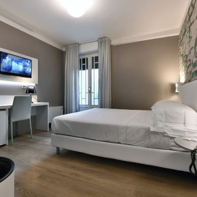 Deluxe Double Room With Jetted Tub Hotel Residence Esplanade Promo Code