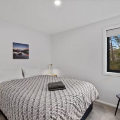Deluxe 2 Bedroom Cabin - Sleeps 4 (2 Queens) Discovery Parks - Cradle Mountain Promo Code