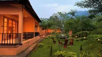 Kaziranga Eco Village Resort Hotel a 