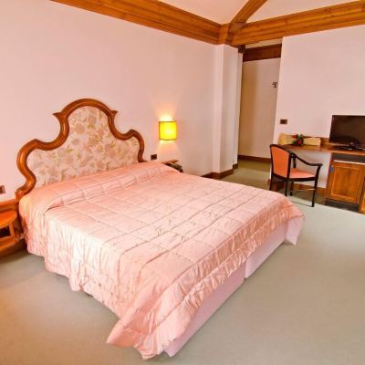 Standard Double or Twin Room, 1 Double or 2 Twin Beds Hotel Alla Posta Promo Code