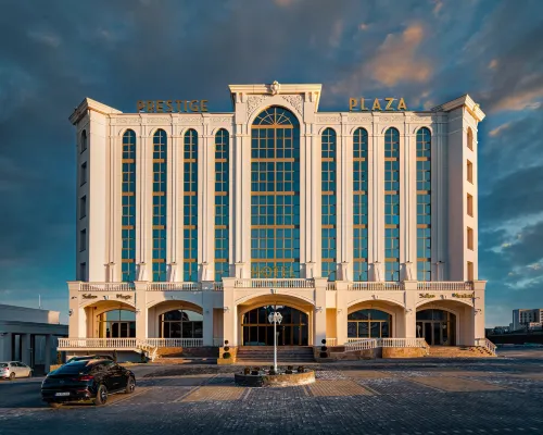 Prestige Plaza Hôtels à : Suceava