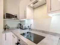Apartment 5