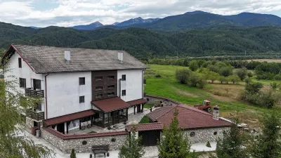 Guesthouse Toni - Dobrinishte Hotel di 