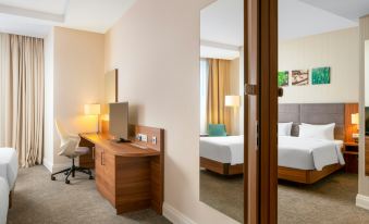 Hilton Garden Inn Bucharest Old Town - Housity