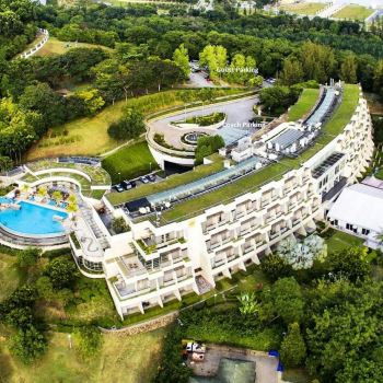 โรงแรม PULSE GRANDE