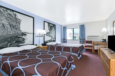 Super 8 by Wyndham Wisconsin Dells Hotel di 
