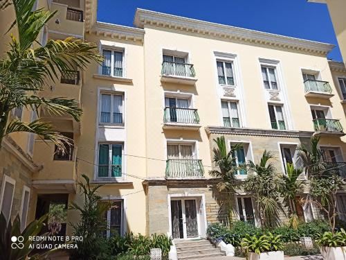 Areia de Goa Luxury CondoApartment With Pool View