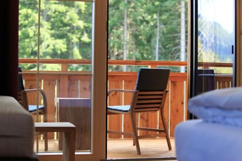 带阳台的三人房