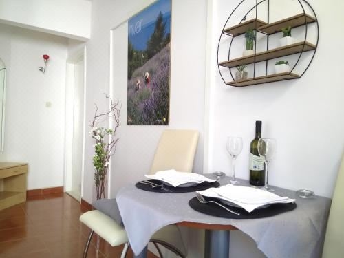 海景舒适一卧室公寓 - 带露台