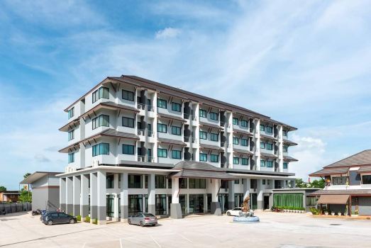 โรงแรมปุระนคร