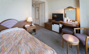 Hotel Crescent Asahikawa - Housity