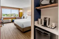Holiday Inn Express & Suites MILWAUKEE – WEST ALLIS by IHG Hoteles en 