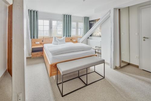 Romantikhotel Platte Standard Single Room