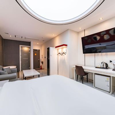 드라이브 인 Seosan Hello Hotel 쿠폰