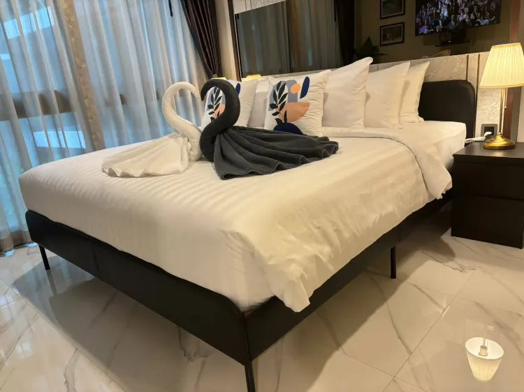 อพาร์ทเมนท์, บ้านหรืออพาร์ทเมน์ทั้งหลัง