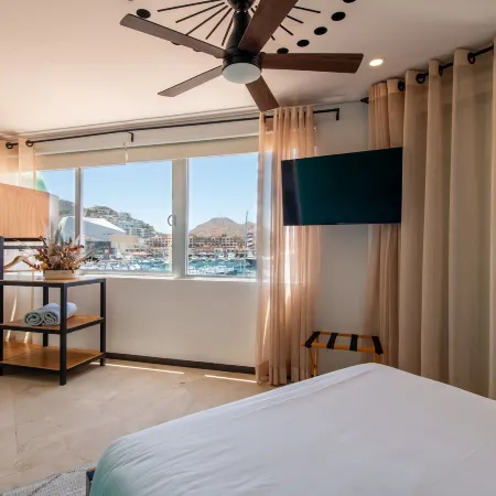 Mayan Monkey Los Cabos - Social Hotel