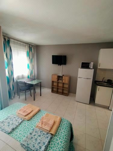 一室房（带阳台）