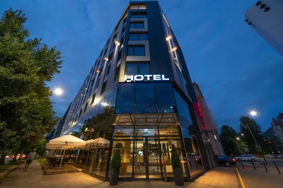 Q Hotel Plus Wrocław Hotele w: 