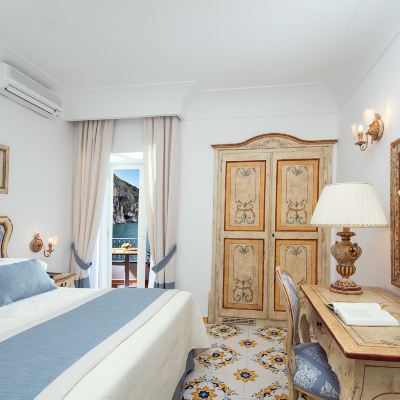 Superior Double Room with Balcony and Sea View Hotel Onda Verde Promo Code