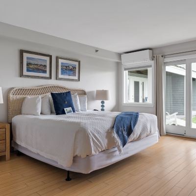Portside King With Two Sleeper Sofas The Nonantum Resort Promo Code