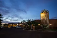 Desert Palace Hotel โรงแรมใน
