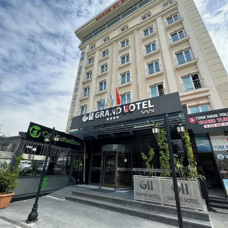 Grand Hotel Van Отели в г. Ван