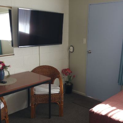 Standard Studio Unit 8 Redwood Lodge Motel Promo Code