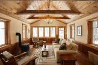 Seesaw's Lodge