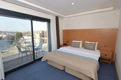 Saatlı Hotel