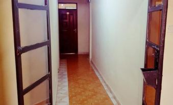Western Star Hotel - Housity