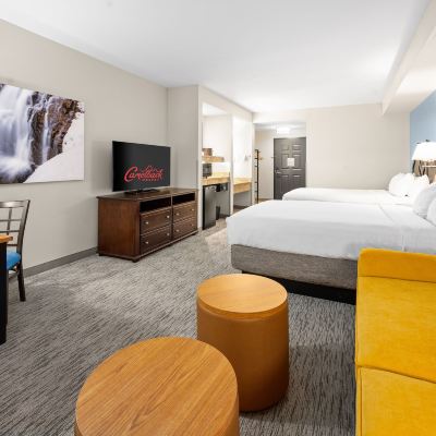 Suite, Multiple Beds (3 Bedroom Condo Accessible) Camelback Lodge & Aquatopia Indoor Waterpark Promo Code