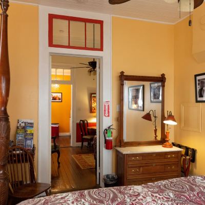 Premium Apartment, Private Bathroom Blue60 Marigny Inn Promo Code