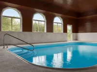 La Quinta Inn & Suites by Wyndham Peru Starved Rock St Park Hotels in Peru
