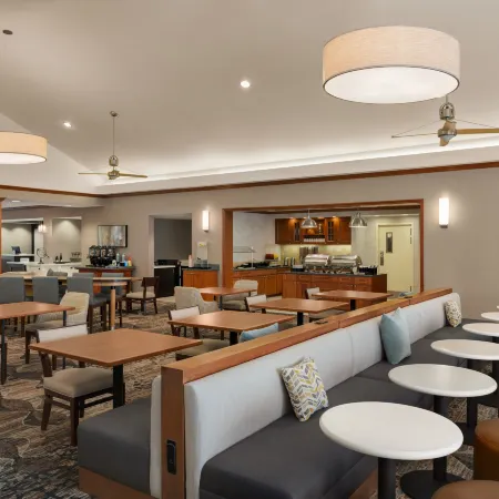Homewood Suites by Hilton Allentown-Bethlehem Airport