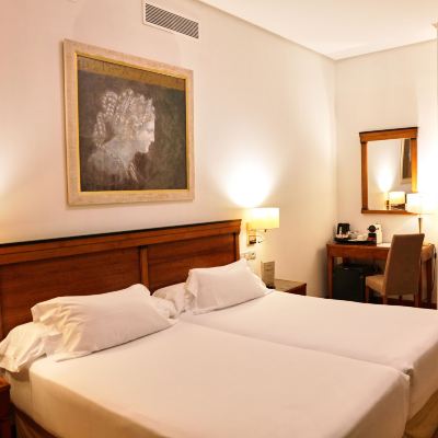 Classic Room Hotel Bécquer Promo Code