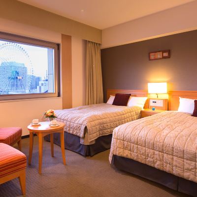 Guaranteed View Of The Ferris Wheel [28 Square Meters] [Standard] [Twin Room] [Smoking] [Nightlife View] ナビオス横浜 クーポン