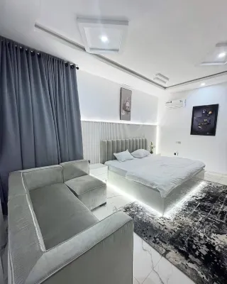 Mavis Suite Hotels in 