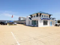 Dolphin Oceanfront Motel - Nags Head Hotels in Dare County