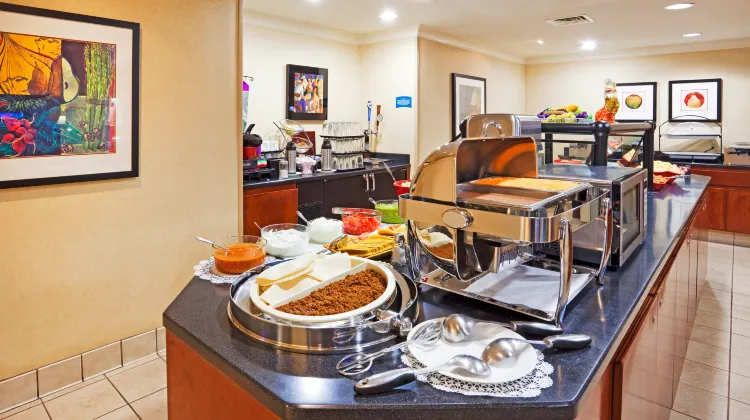 Staybridge Suites Chattanooga Dwtn - Conv Ctnr Dining/Restaurant