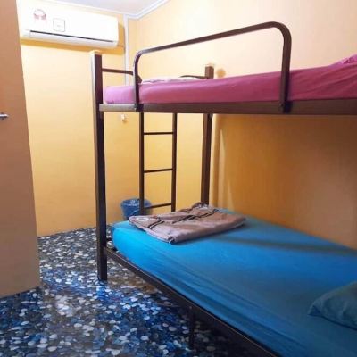 Bilik Kembar Kupon OYO Home 90333 Tiny Room Homestay