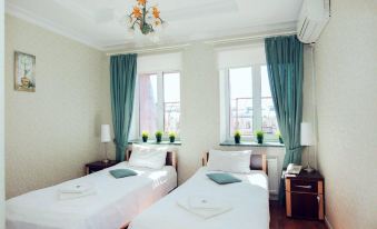 Pushkinskaya 10 Hotel