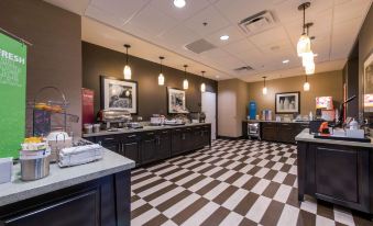 Hampton Inn & Suites by Hilton Phoenix Tempe