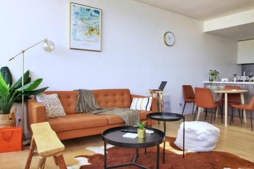 水景一卧室公寓 - 带阳台