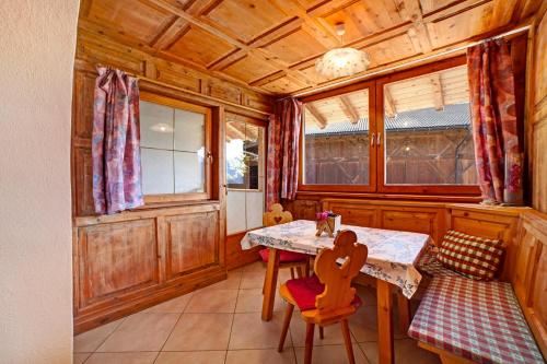 高级一卧室带阳台公寓